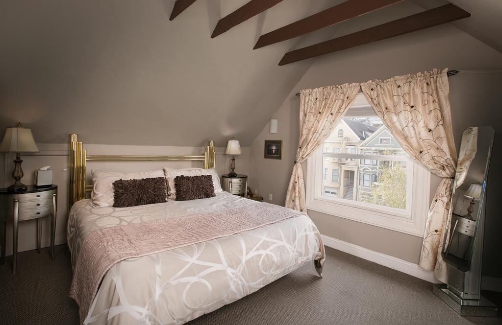 Noe'S Nest Bed And Breakfast Сан Франциско Екстериор снимка